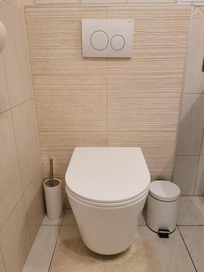 Panorama Gold Wellness Apartman Siófok Buitenkant foto
