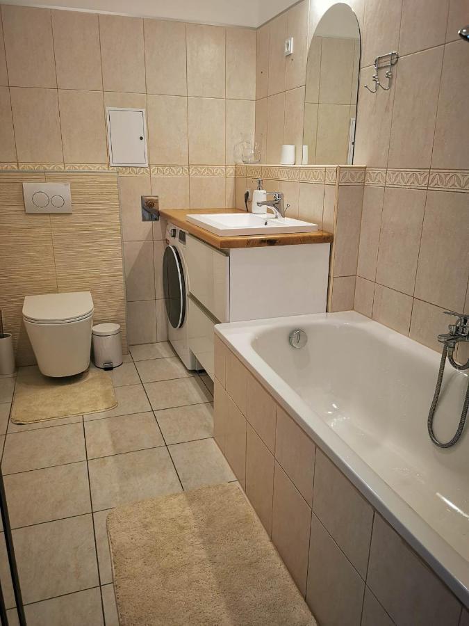 Panorama Gold Wellness Apartman Siófok Buitenkant foto