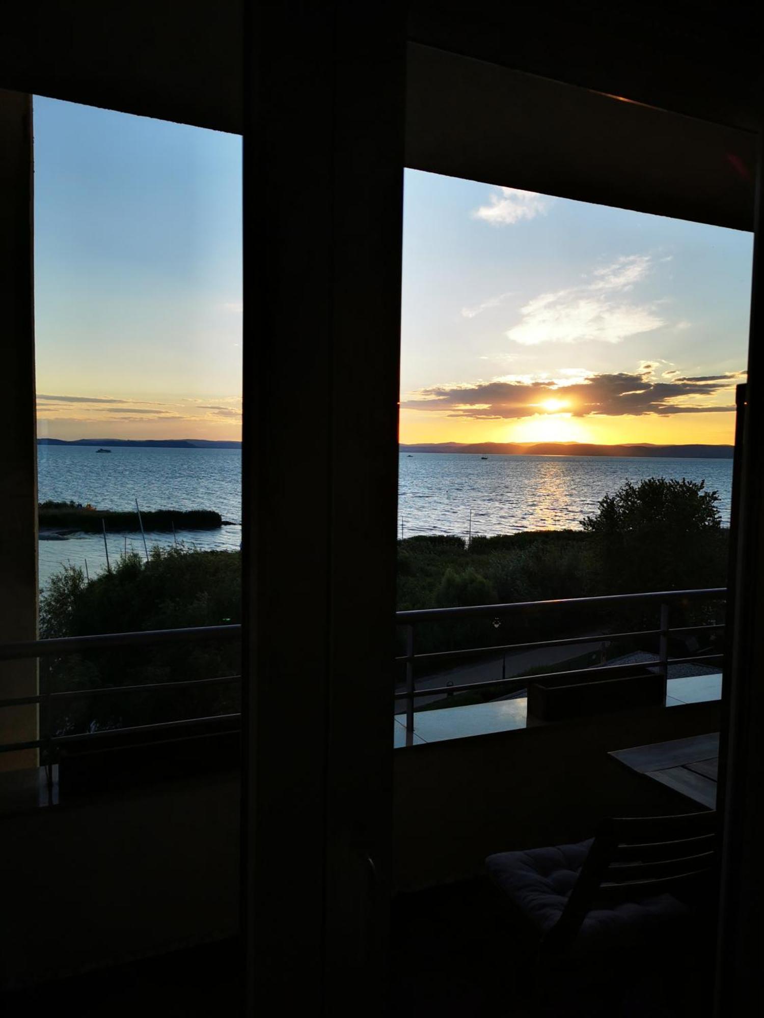 Panorama Gold Wellness Apartman Siófok Buitenkant foto