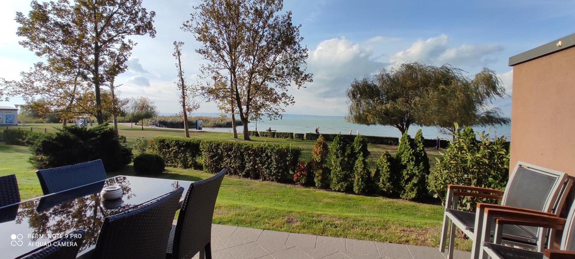 Panorama Gold Wellness Apartman Siófok Buitenkant foto