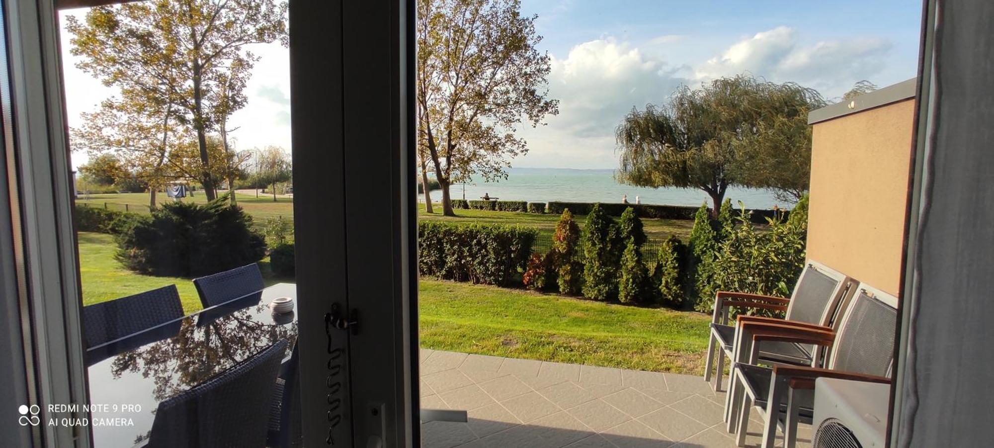 Panorama Gold Wellness Apartman Siófok Buitenkant foto