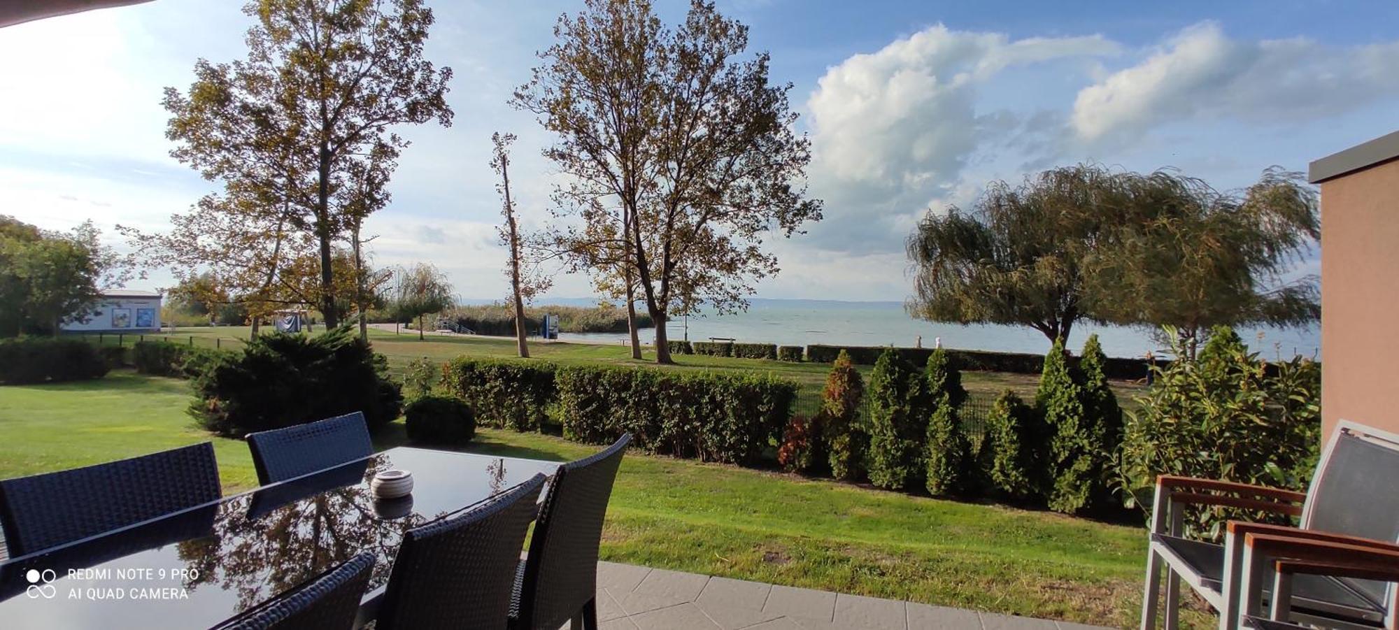 Panorama Gold Wellness Apartman Siófok Buitenkant foto